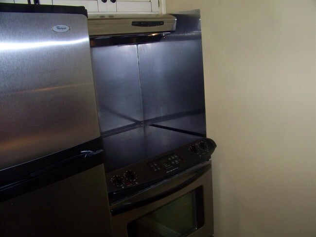 Foto del edificio - 5853 Inwood Dr