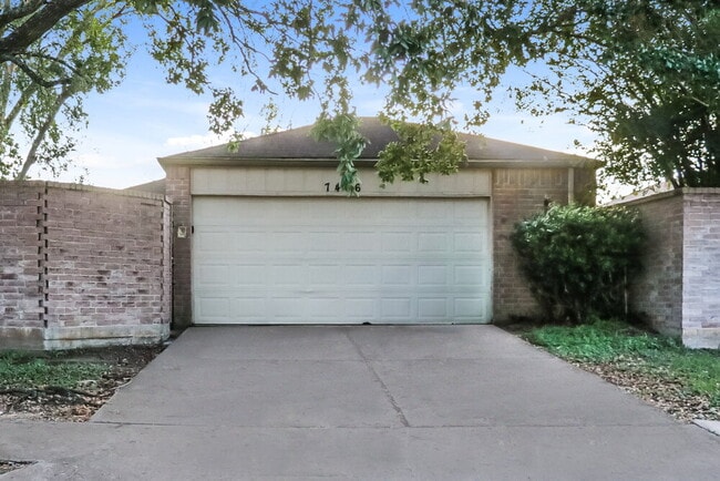 Building Photo - 7406 San Simeon Dr