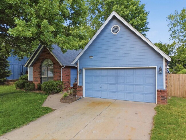 Foto del edificio - Large 3 bedroom, 2 bath home in Broken Arrow School District.