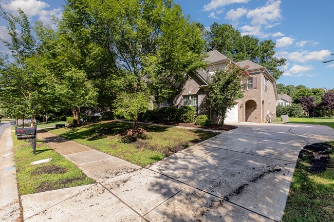 Building Photo - 9909 Woodland Watch Ct
