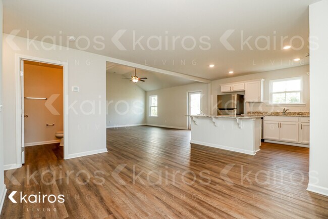 Foto del edificio - 104 Scots Pne Ct