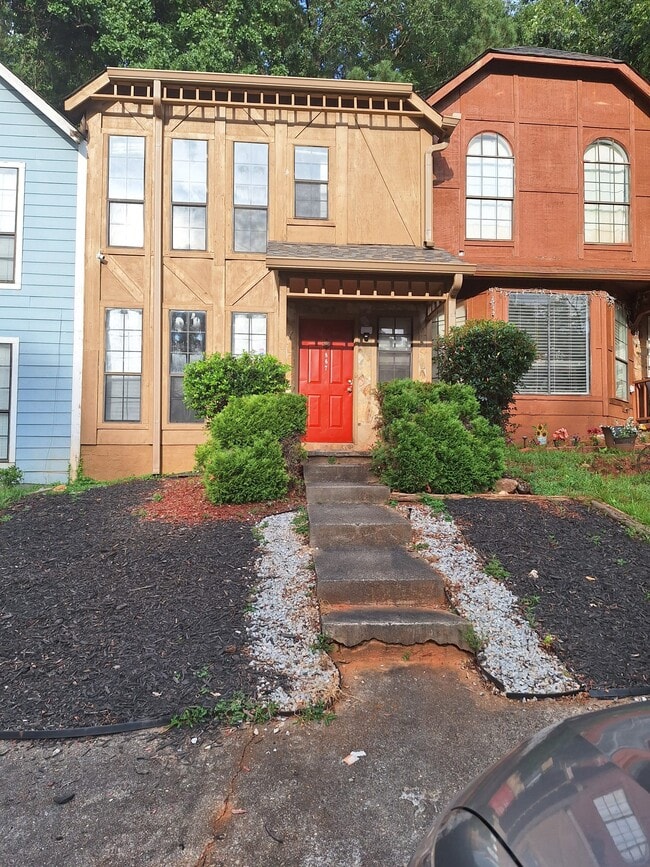 Building Photo - 867 Brandy Oaks Ln