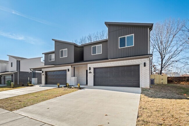 Foto del edificio - 721 Sun Meadows Loop