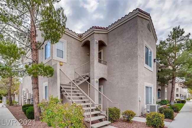 Building Photo - 9470 Peace Way