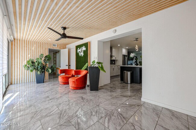 Foto del edificio - 3213 E Emile Zola Ave