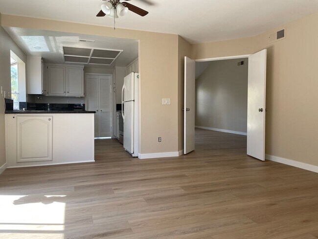 Building Photo - Beautiful Single Story Home in Ponderosa C...