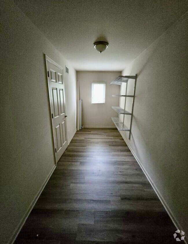 Building Photo - 14262 Shadywood Dr