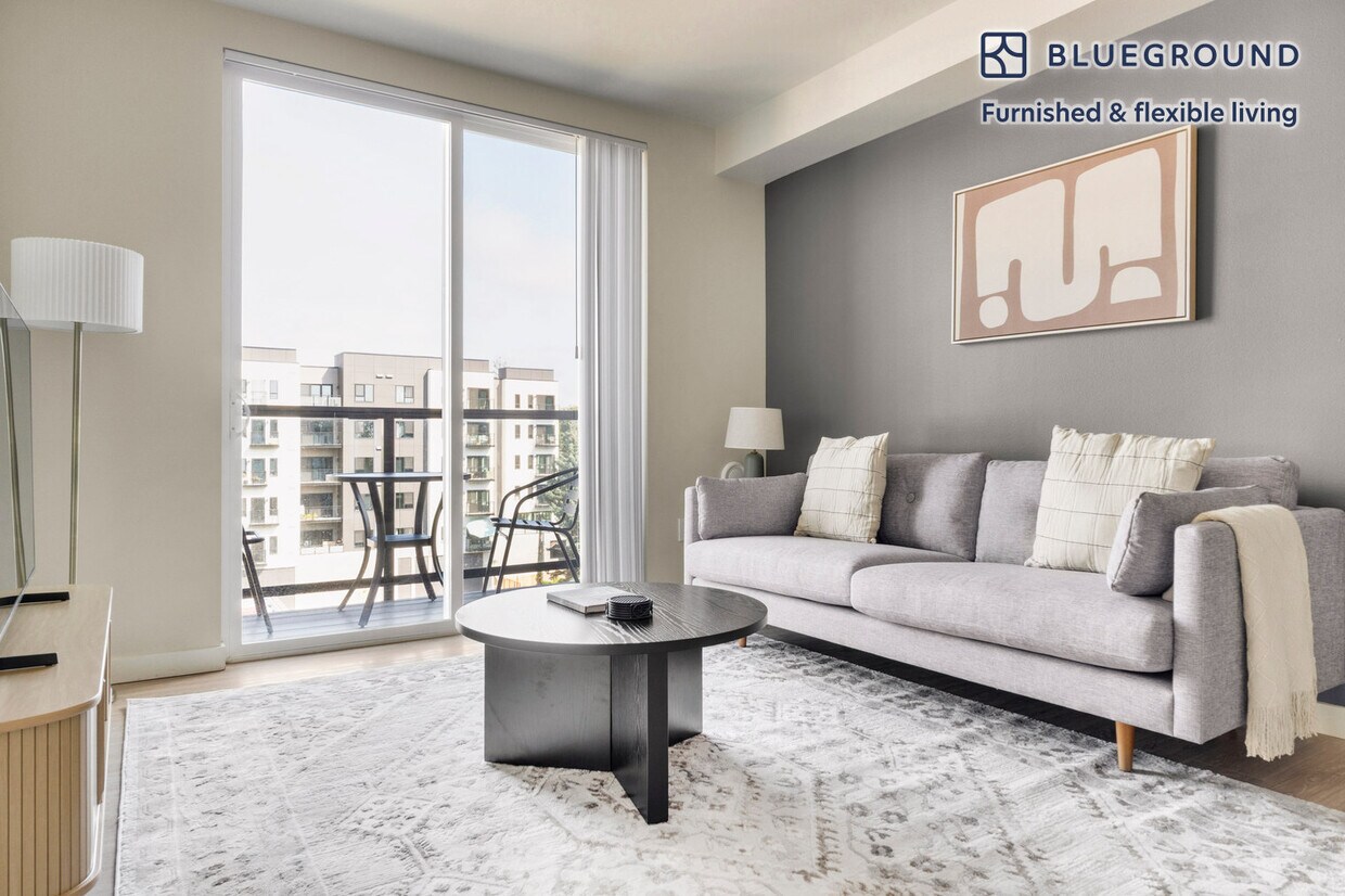 Foto principal - 18004 Midvale Ave N