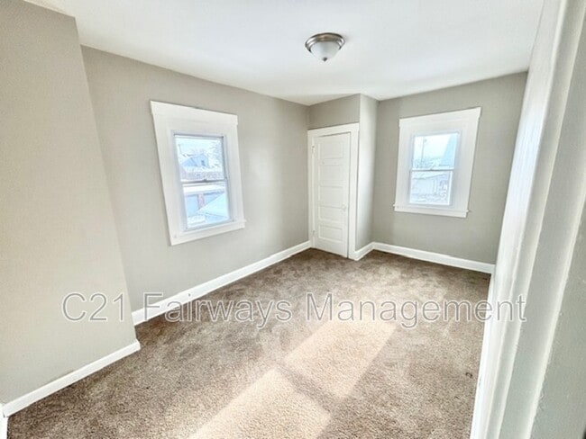 Foto del edificio - 874 Vankirk St