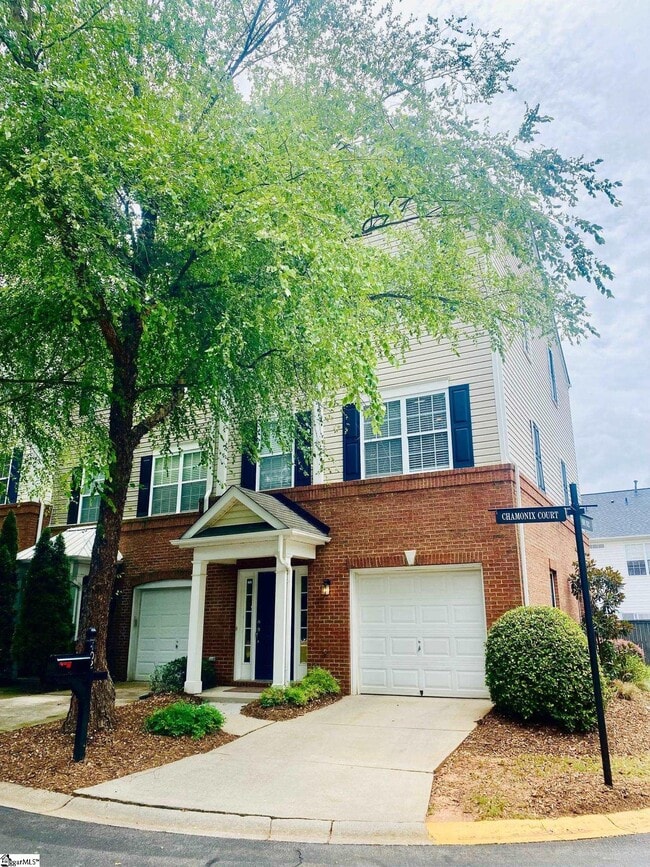 Building Photo - 402 Chamonix Ct