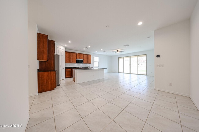 Foto del edificio - 13456 W Auburn Dr