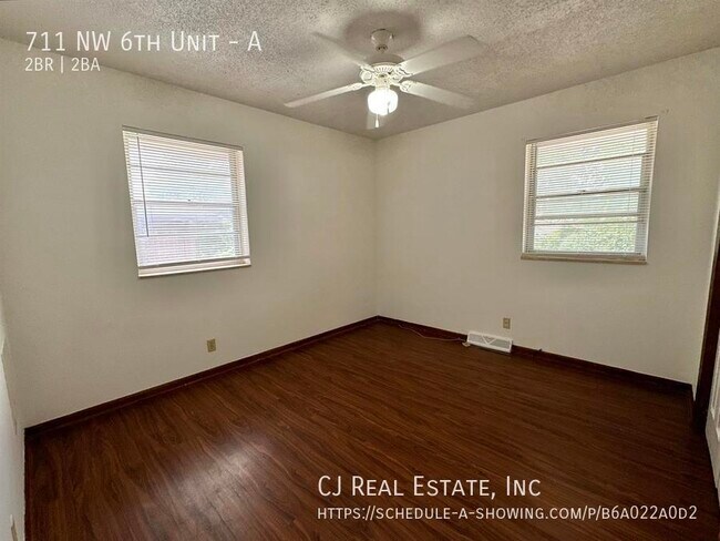 Foto del edificio - 711 NW 6th