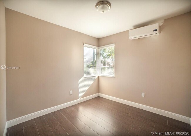 Foto del edificio - 500 SW 9th Ave