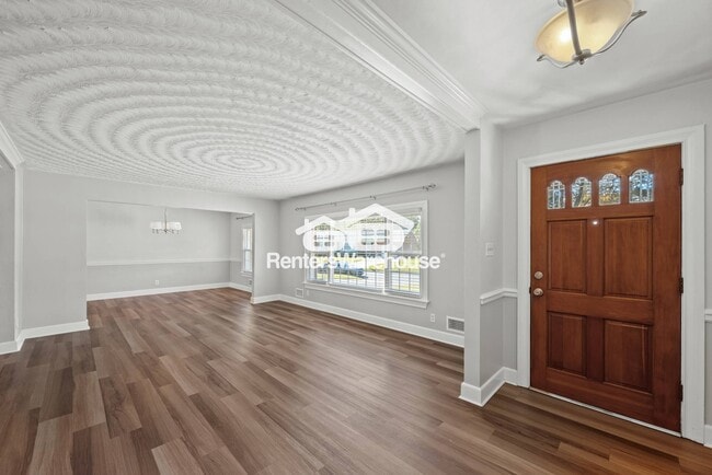 Building Photo - 3217 Foxgrove Ln