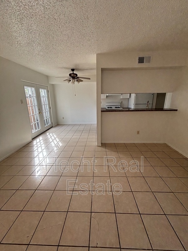 Building Photo - 5705 Cougar Dr