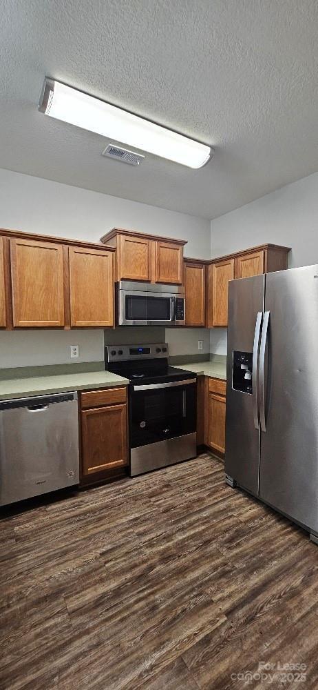 Foto del edificio - 2715 Meadow Knoll Dr