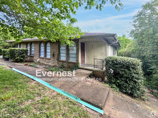 Building Photo - 1839 Dana Ln