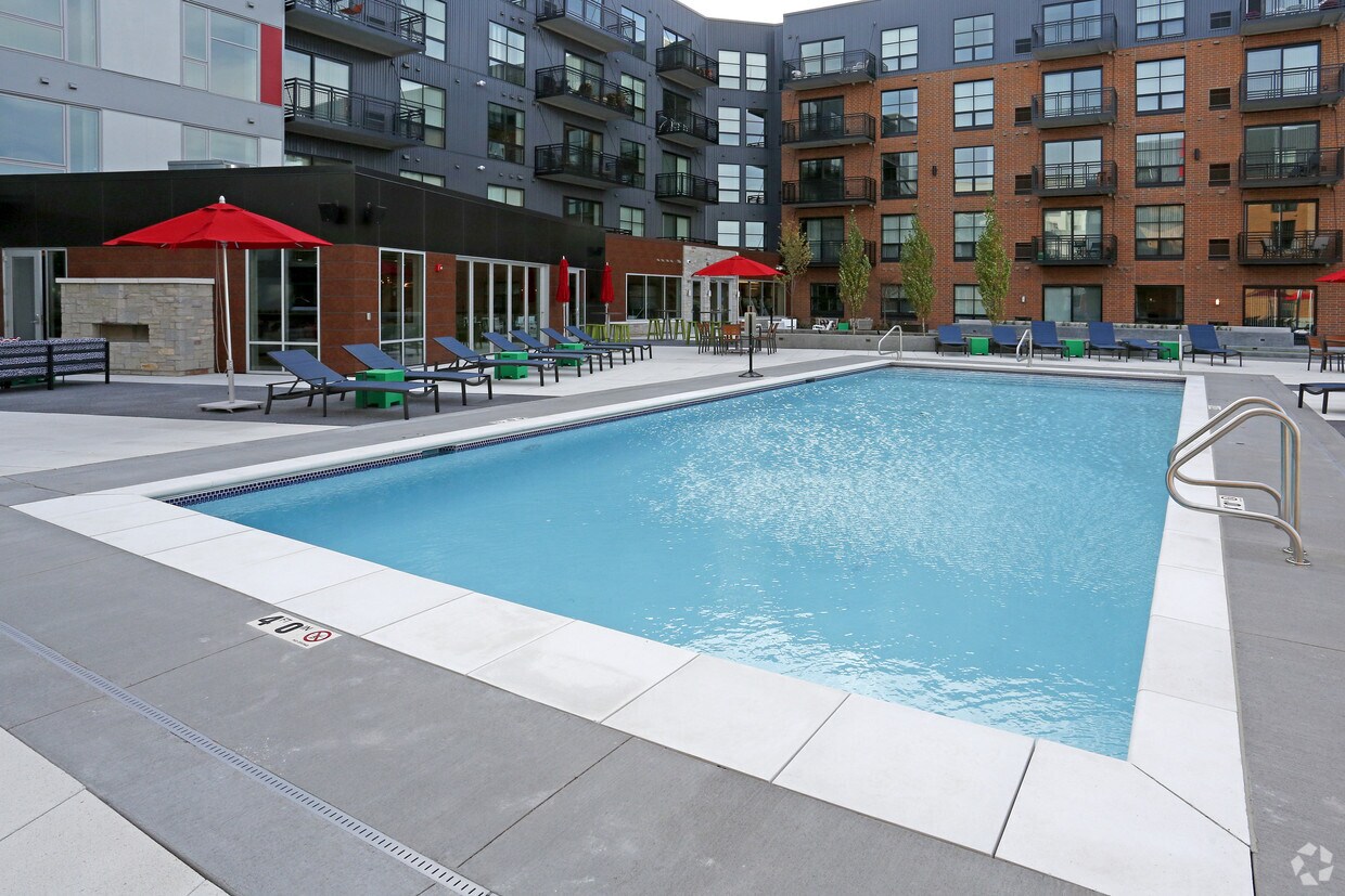 The Moline Apartments Apartments in Hopkins, MN