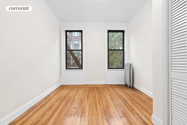 Foto del edificio - 505 W 122nd St