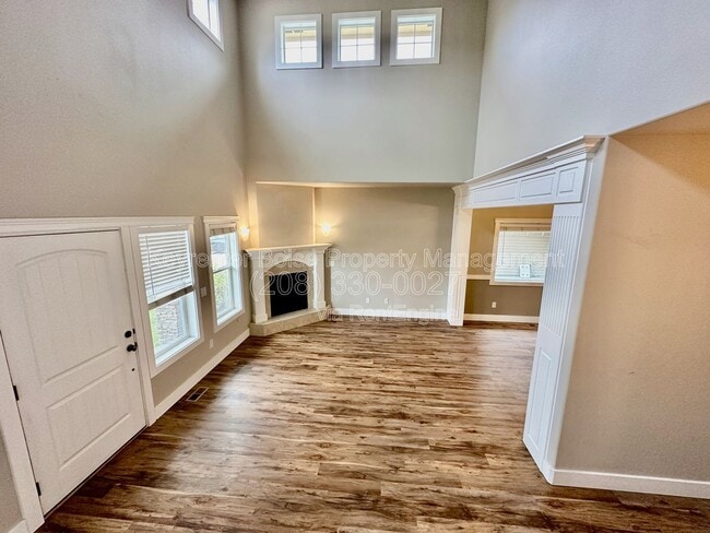 Foto del edificio - 2225 S Dorothy Ave