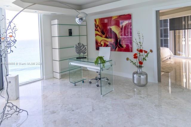 Foto del edificio - 19333 Collins Ave