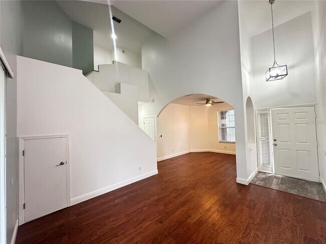 Foto del edificio - 1714 Cambridge Village Ct