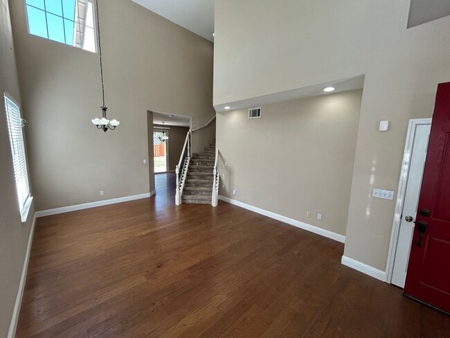 Foto del edificio - Beautiful Hidden Lake 3 Bed 3 Bath Home