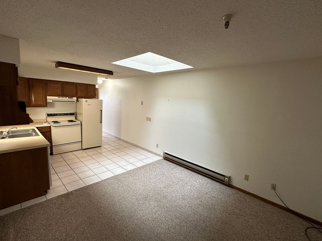 Primary Photo - Waterfront Apartments II