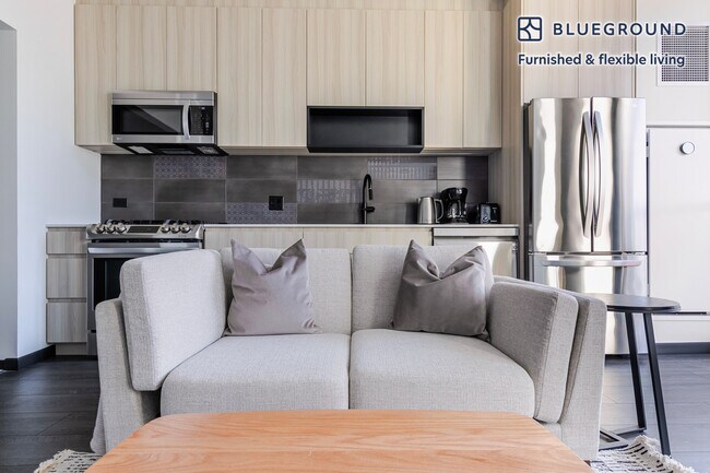 Foto del edificio - 1400 W Randolph St