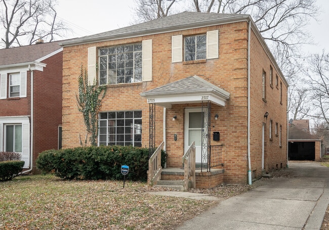 Building Photo - 2707 Powhattan Pkwy