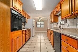 Building Photo - 924 Westwood Dr