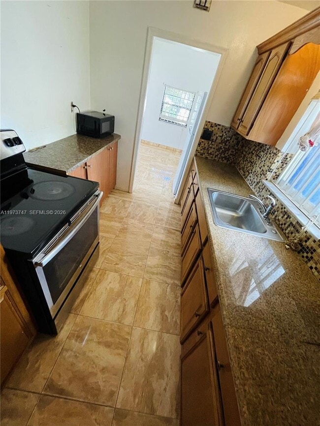 Foto del edificio - 16930 NE 21st Ave