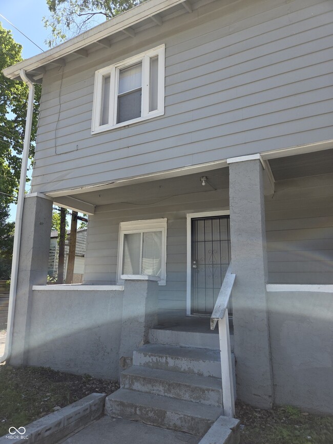 Building Photo - 143 W 35th St