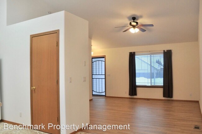 Building Photo - 2 br, 2 bath House - 7319 N. Winterview Drive