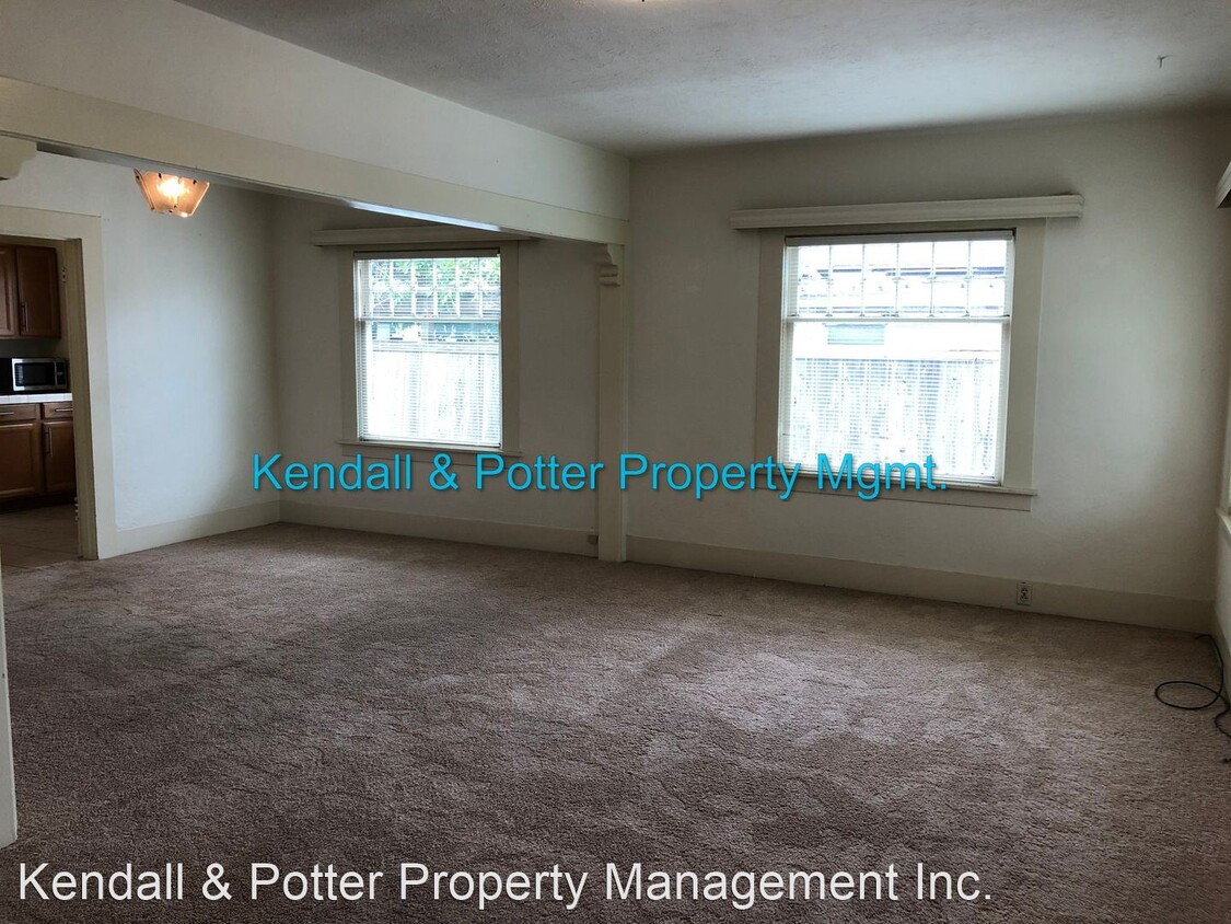 Primary Photo - 2 br, 1 bath House - 210 Windsor St.