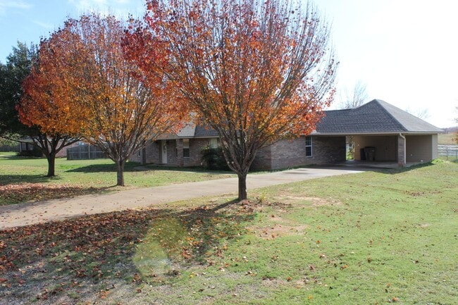 Building Photo - 12319 CR 182