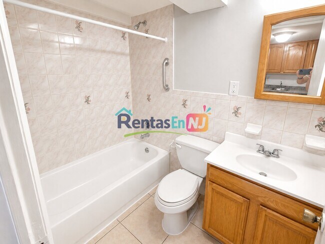 Foto del edificio - 66 N 9th St