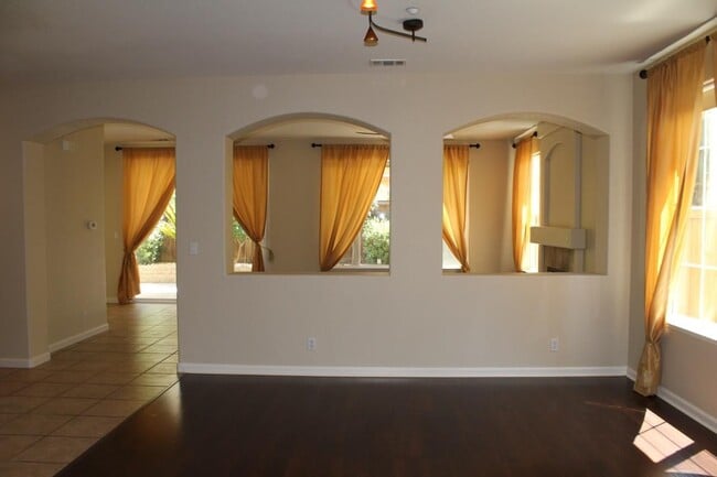 Building Photo - 1279 Amalfi Common