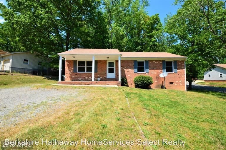 411 Cooper St, Spotsylvania Courthouse, VA 22551 House Rental in