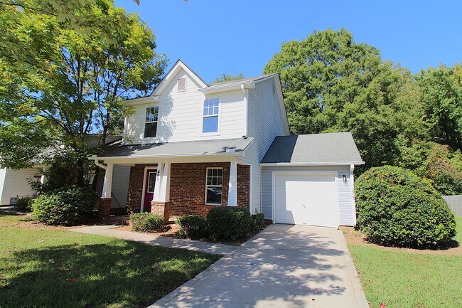 Building Photo - 3 Bedroom Home with a 1 Car garage!
