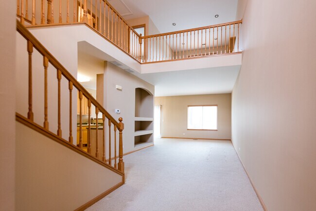 Building Photo - 309 Abington Woods Dr