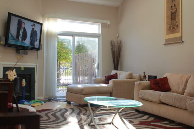 Foto del edificio - 104 Alderberry Ct