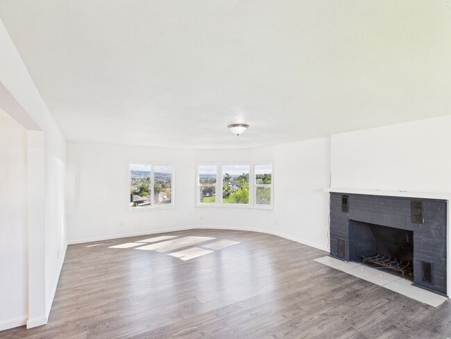 Foto del edificio - 2135 Washington St