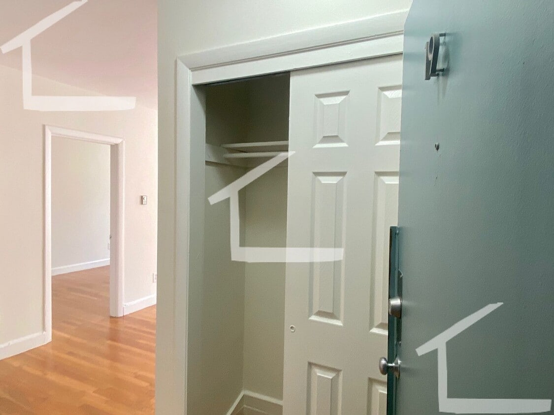 Foto principal - HOT KENMORE LISTING!!!!!!!!!!!
