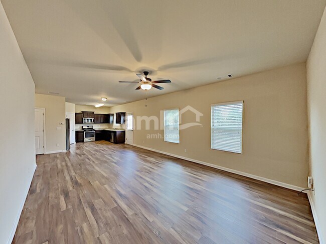 Building Photo - 119 Caledonian Circle