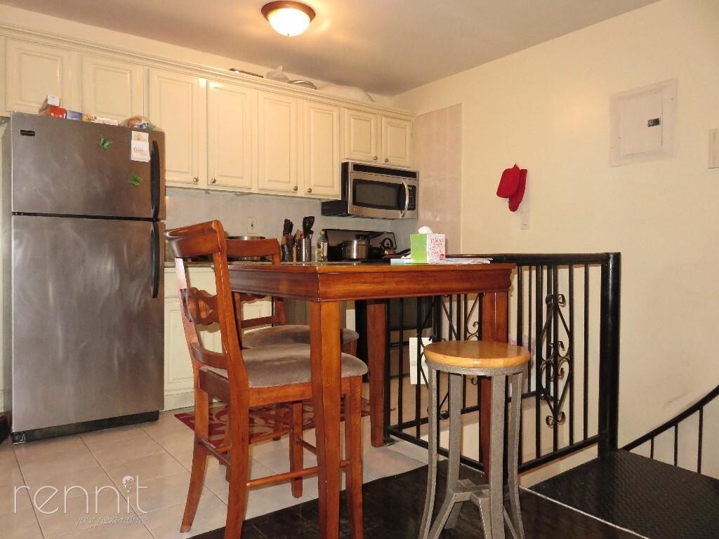 Foto principal - 1107 Irving Ave