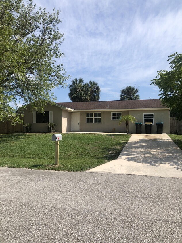 Foto principal - 580 Truman St SW