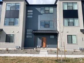 Building Photo - 954 W 350 S