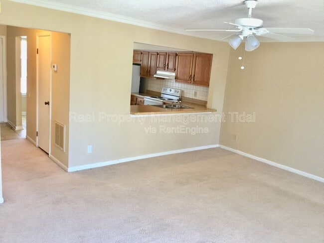 Building Photo - 1664 Jameson Dr