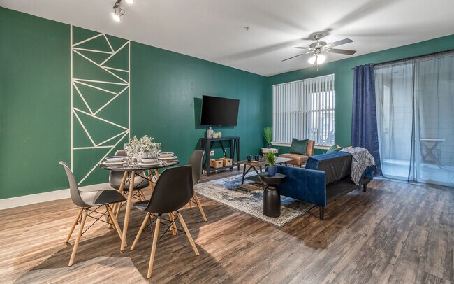 Building Photo - 13005 Meandering Way